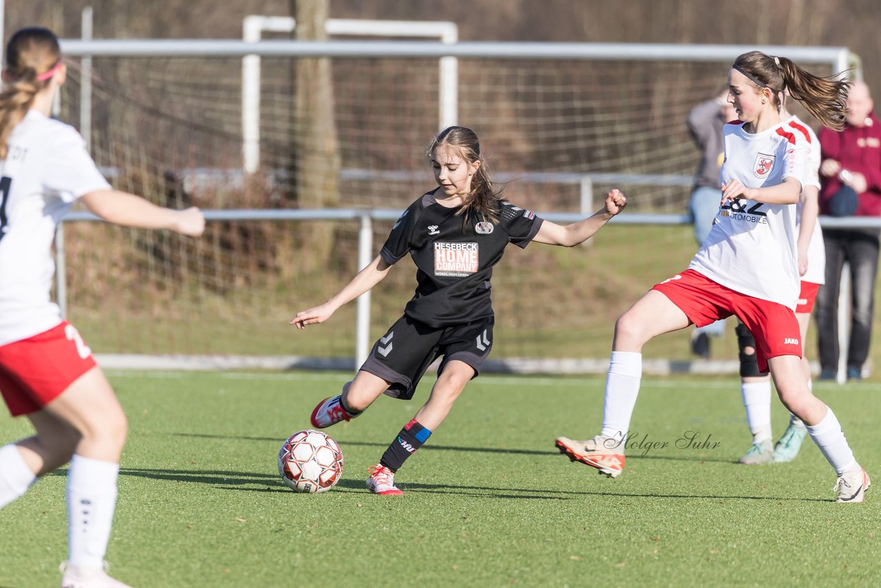 Bild 185 - wBJ SV Wahlstedt - SV Henstedt Ulzburg : Ergebnis: 0:1